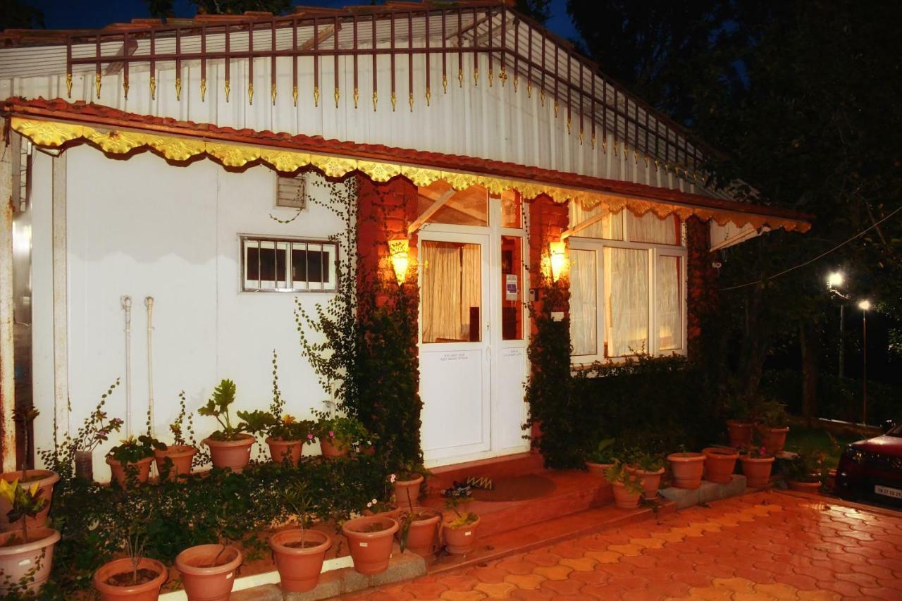 Myspace Holiday Inn Ooty Exterior photo